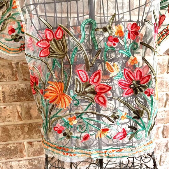 Floral Embroidered Sheer Mesh Crop Top Medium? Festive Cruise Vacation Festival - Picture 6 of 9
